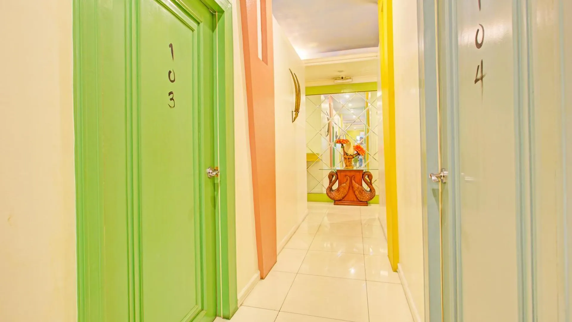 Collection O Vip Suites, Near Pnr Pasay Evangelista, Makati Manila Makati City 3*,