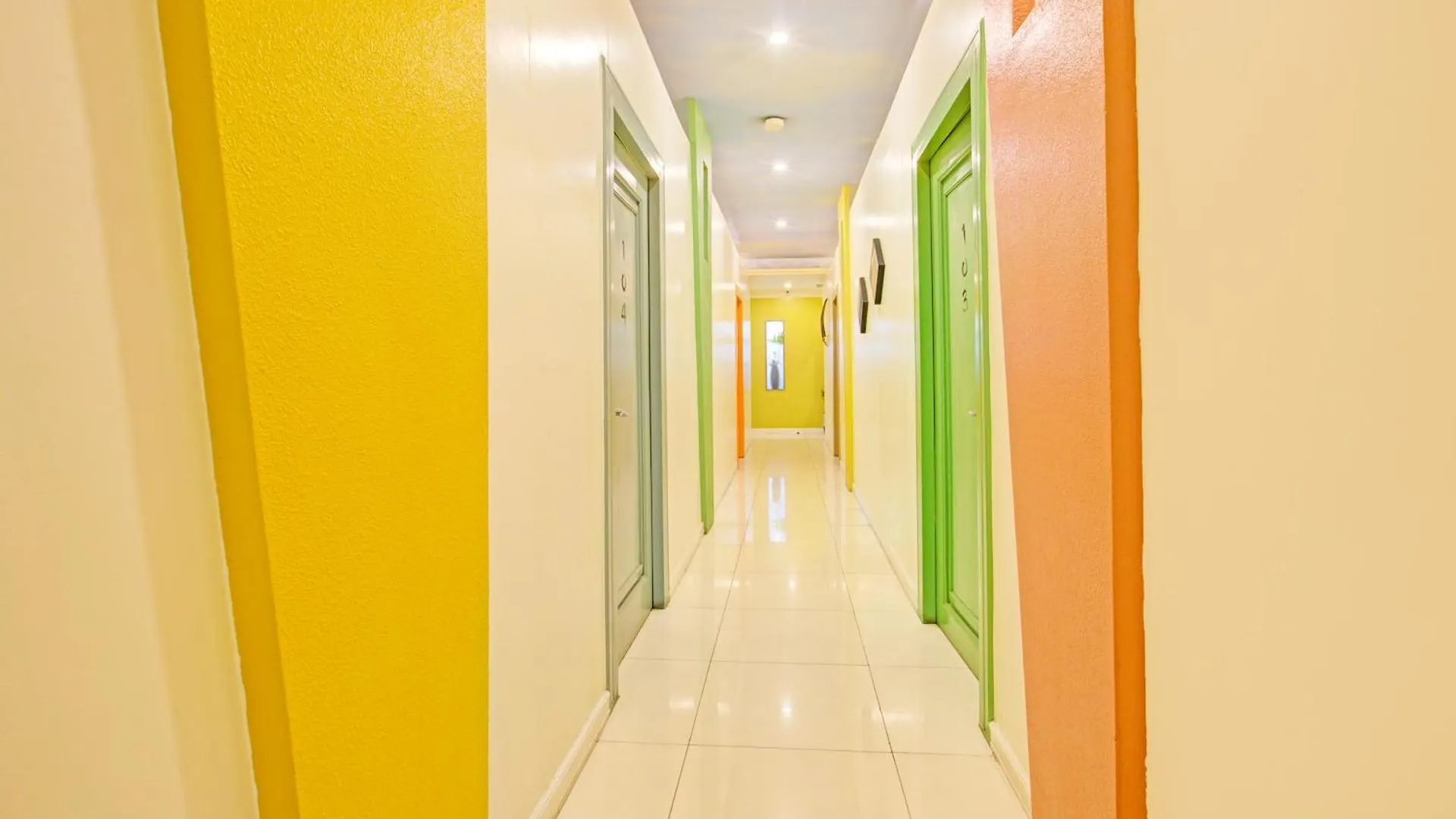 Collection O Vip Suites, Near Pnr Pasay Evangelista, Makati Manila Makati City 3*,  Philippines