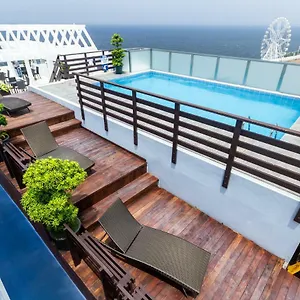 Hotel Microtel By Wyndham Mall Of