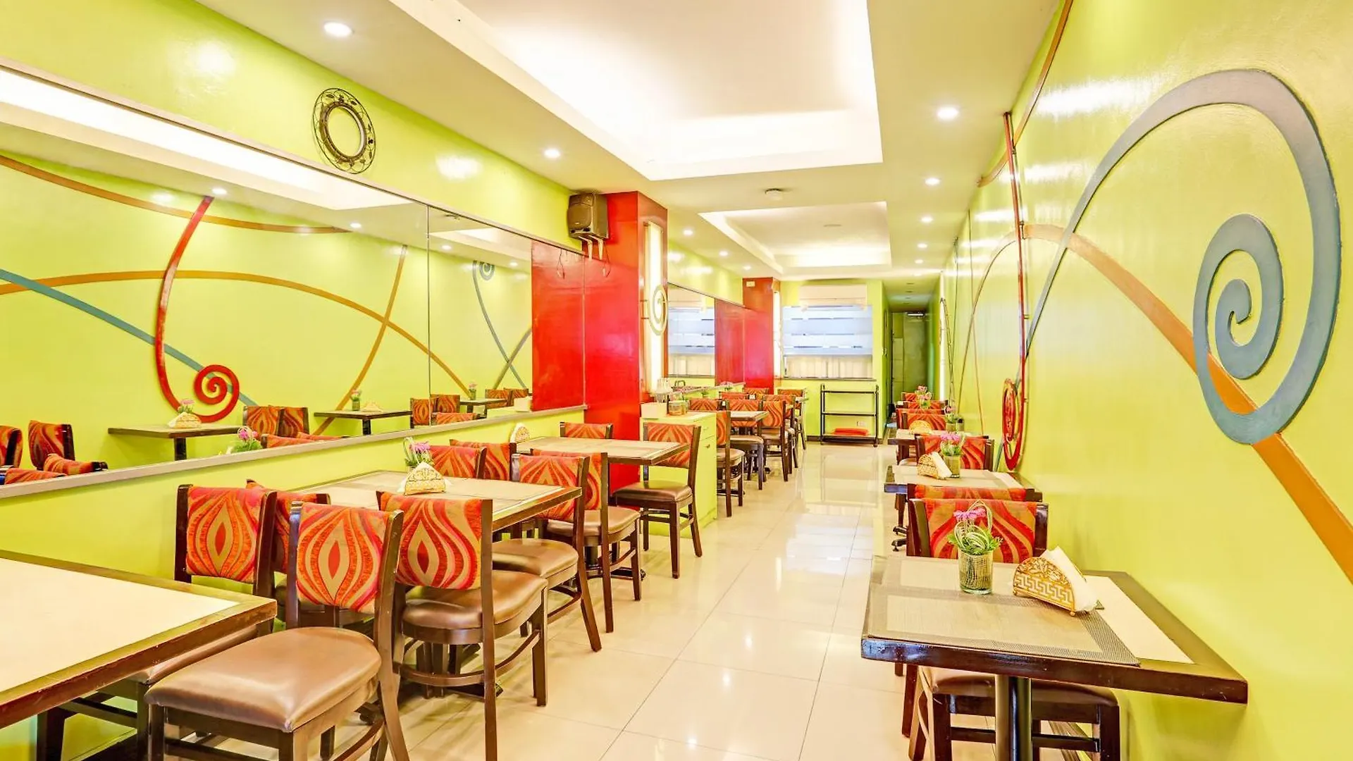 Collection O Vip Suites, Near Pnr Pasay Evangelista, Makati Manila Makati City